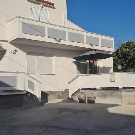 Apartment Duda *